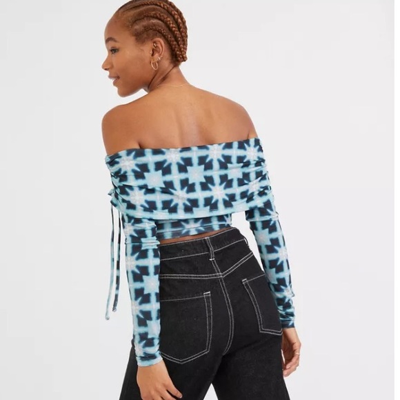 NWT UO Shannon Off-The-Shoulder Top - Picture 4 of 9